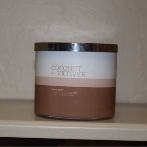 🥥🤍 Coconut & Vetiver 3-Wick Candle Bath & Body Works